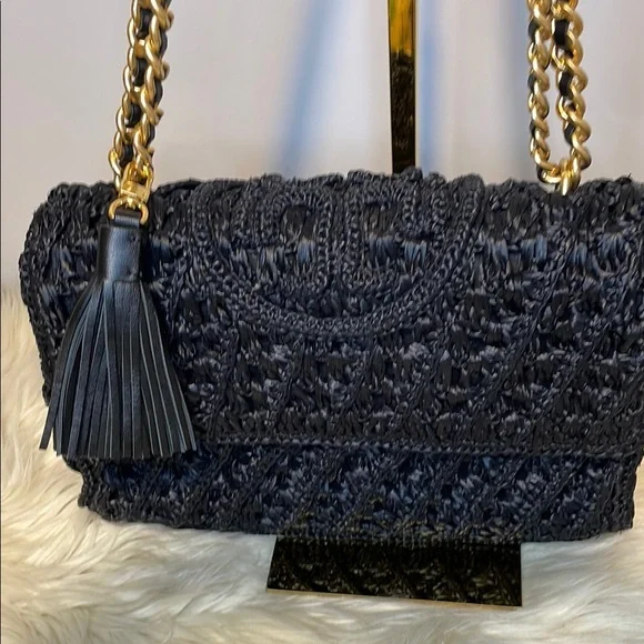 Tory Burch Black Crochet Shoulder Bag with Gold Chain - Picture 2 of 6